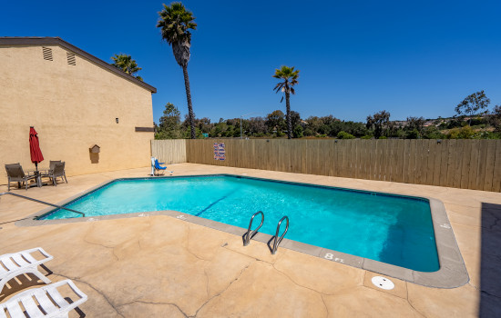 Aloha Inn - Aloha Inn - Swimming Pool