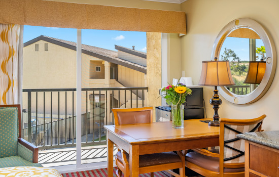 Aloha Inn - Aloha Inn - Balcony