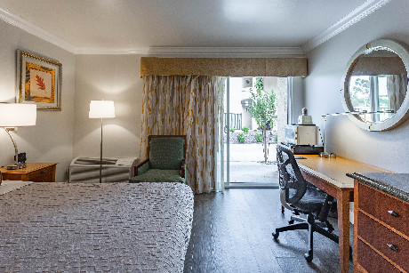 Aloha Inn - Guest Room